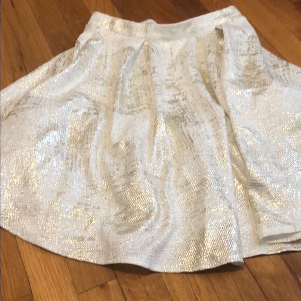 High waisted skirt